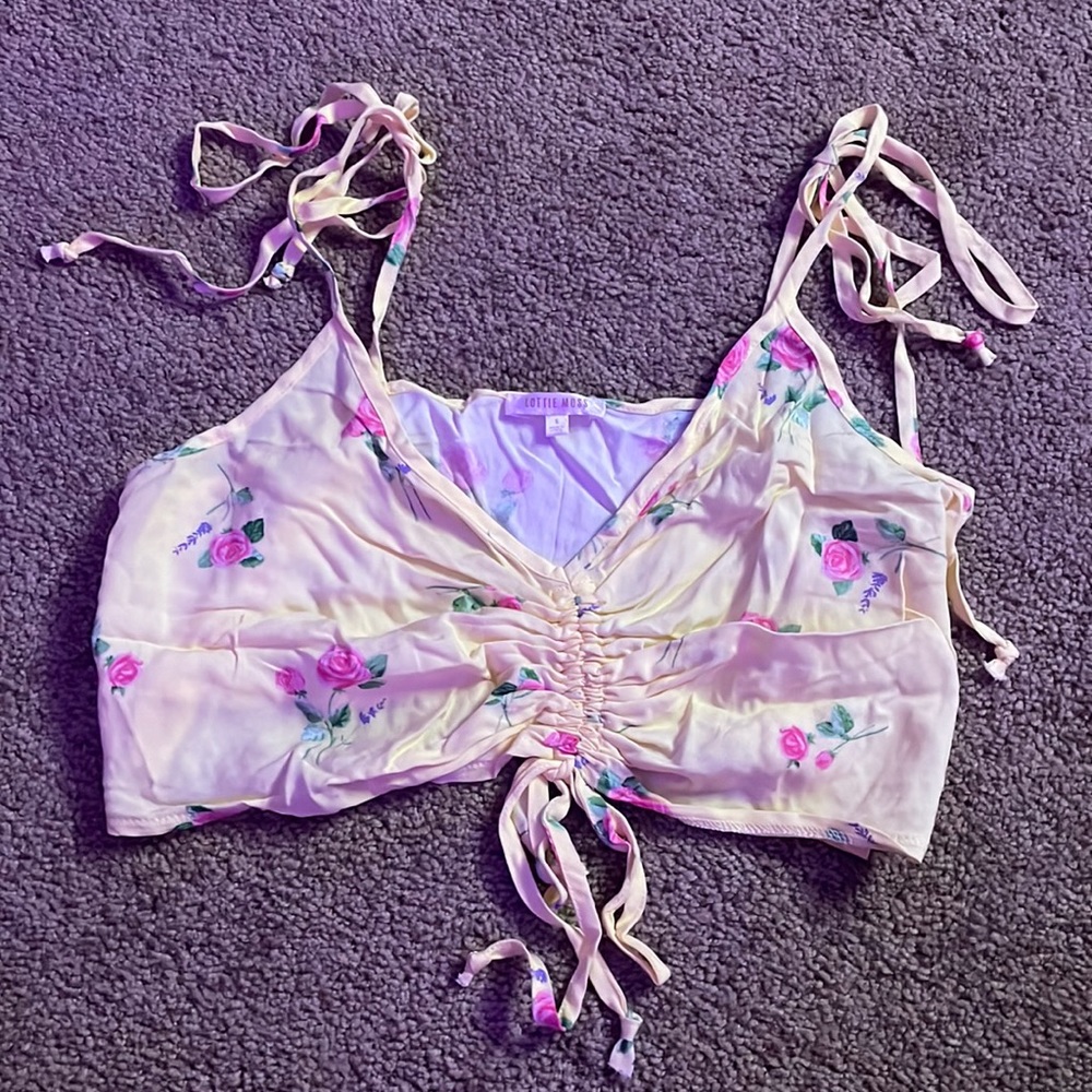 woman’s floral crop top